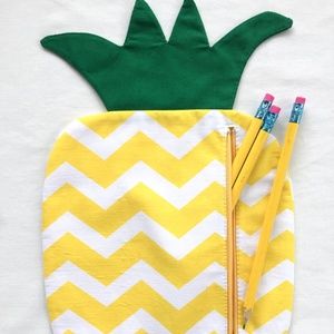 Pineapple Accessory Case